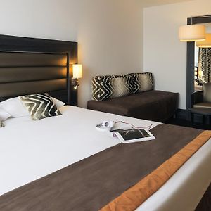 Executive Room One Double Bed One Single Bed